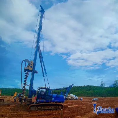 Empresa de perfuração com estaca hélice