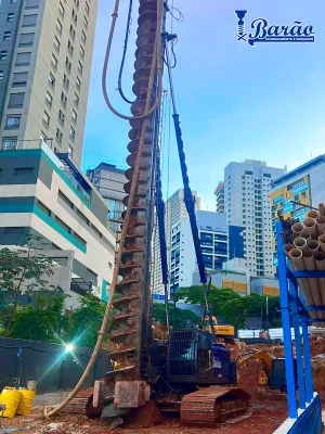 Estaca hélice perfuração