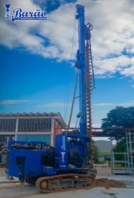 Perfuração de estaca hélice