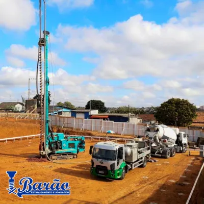 Perfuração de estacas trado